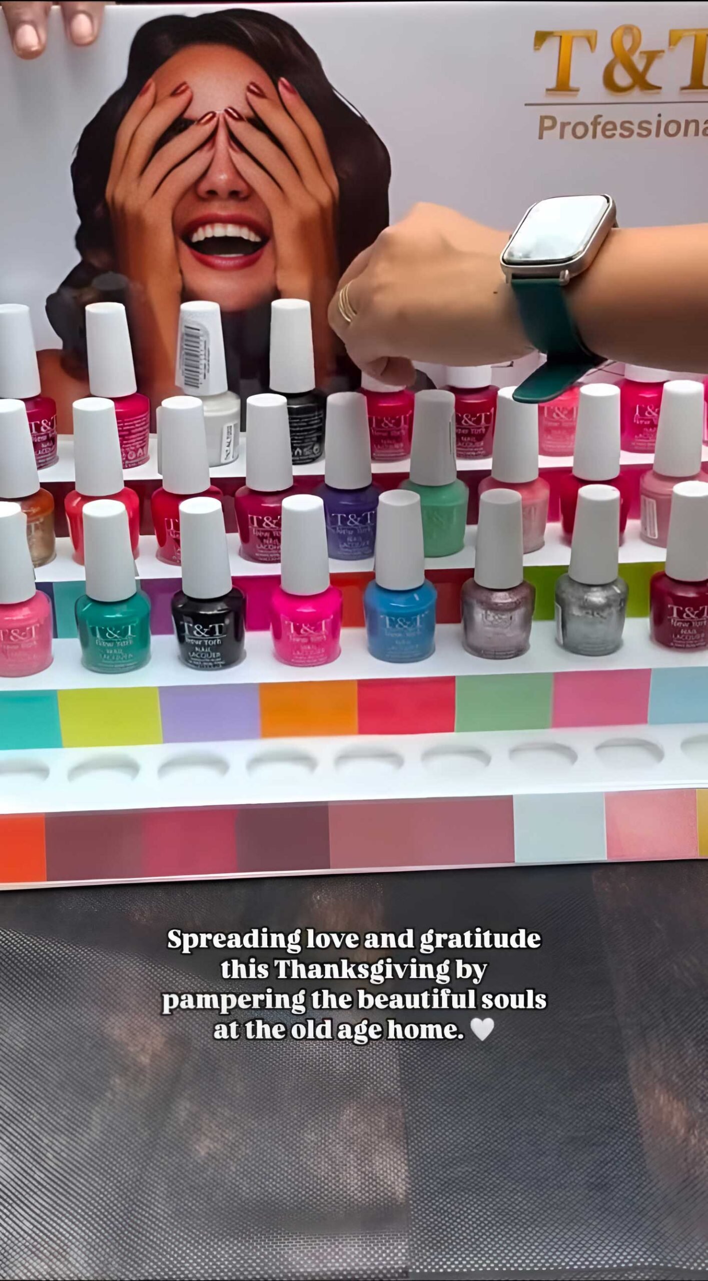 Gratitude in action this Thanksgiving! 🧡 The Tip & Toe team spent a heartwarming day pampering the elderly, spreading kindness, and creating smiles. Because love and care are the best gifts we can give. ✨